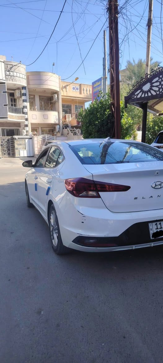 سلام عليكم
النترا موديل 2020 ماشيه 100
رقم بغداد جديد محرك 2000
سياره داخل كلين صور حادث بل منشور مكفوله من الصيغ  محرك كير مكفولات كير atجديد فول  مواصفات ماعده فتحه وبصمه السعر 138 الرقم ***********
مكاني بغداد كراده
