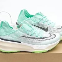 نايك • صناعة فيتنام • قياس ٤٠ و٤٠ ونص