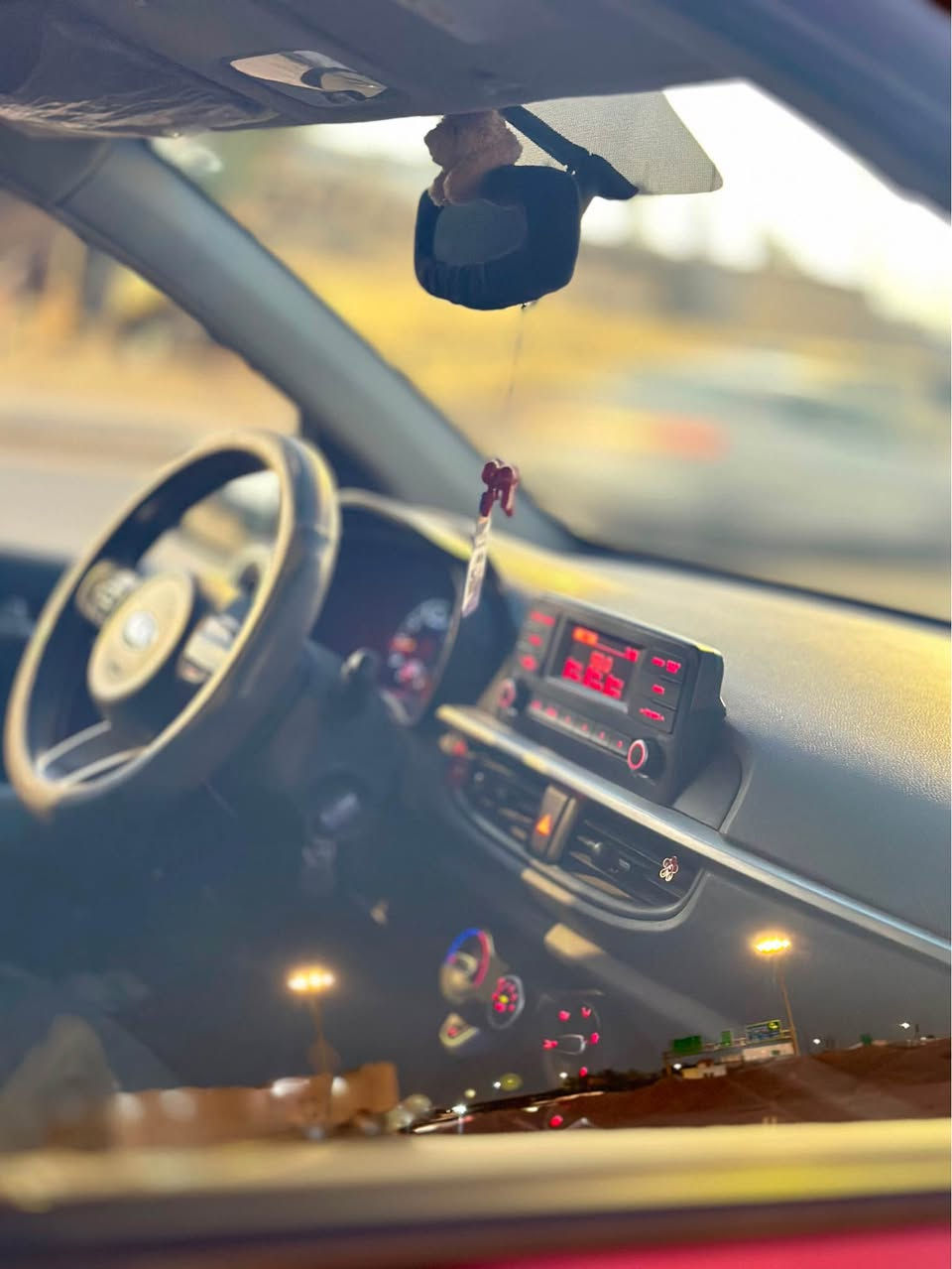 كيا بيكانتو موديل ٢٠٢٠
لون مشمشي مميز
رقم اربيل سنوية منتهية
السيارة بأسم شركة

مواصفات السياره معروفه مابيها تبديل ولا صبغ عدا البارد بيها شويه 

ماشية ٤٥ الف 
السيارة جاهزة من كل شيء كهربائيات و تبريد و حدادة 
السعر المطلوب ١١٨$
 العنوان / الاصمعي / حي الاساتذه 
رقم الهاتف / *********** البصرة, العراق
