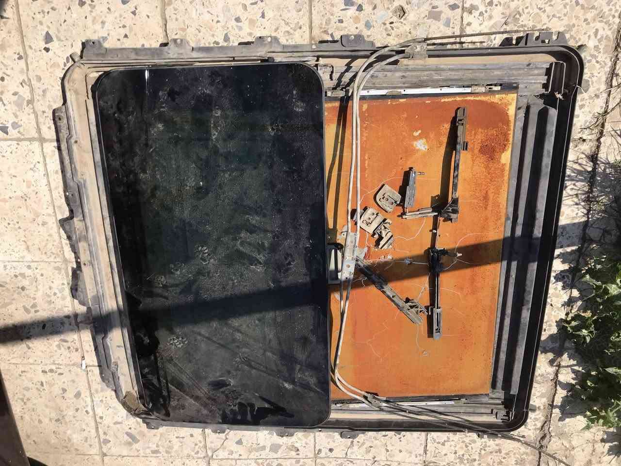 السلام عليكم
غراض BMW كاسح للبيع كلشي وسعرة 
مكاني الغزالية
سلايد جام خفاش مفصخ
ارضية خلفية كلش نظيفة
مثلثات تكملة فرشة جوة الفرس صفحتين
بك لايت اصلي جهة اليمين هو والقواعد مال الكلوبات
مسجل هو والقاعدة
صفاحيات جنطة
مجمع ستيرن كهرباء حاويةكامل هو والماطورات والشريط والدركة عدا الكبسولة
دكت تبريد خلفي
***********
