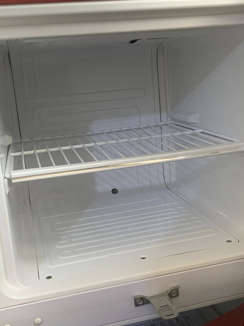 سلام عليكم
ثلاجه للبيع جديده تلمع شخط مابيها وماداخله تصليح


**إذا كنت صاحب هذا الإعلان وتريد حذفه لأي سبب، رجاءا أرسل رسالة إلى الدعم الفني**