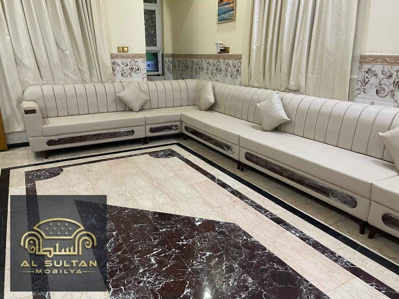 “معرض ومعمل السلطان للأثاث…
نقدملك أحدث الموديلات التركية العصرية 
جودة عالية… تفاصيل تخطف العين… وأسعار تناسب الجميع 💯”

“وتريد شي خاص؟ لا تحتار!
نسويلك حسب الطلب وبالضبط مثل ما تتخيل 👌”

“موقعنا النجف – حي السلام – شارع السلام غري ،
قرب مقابل ستائر البغدادي”

“اتصل هسه واحجز طلبك: ***********”
