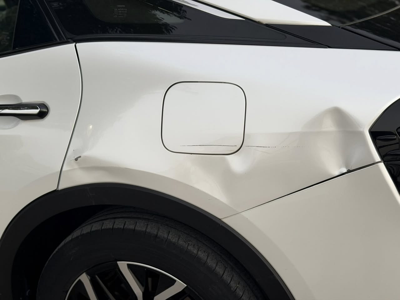 كراون خليجي هايبرد 2023 وكالة عبد اللطيف جميل
السيارة جاهزة وكاملة بيها هاي الطخه مثل ماموضح بل صوره
السيارة بريميوم تو كلر
محرك 2500
فتحة سقف
ماشيه 42 كيلو
خمس كامرات 360 درجة
رادات أمامية خلفية جانبية
برده خلفيه كهربائيه ستيرن هيتر ستيرن كهرباء
 كشنات جلددبل كشن كهرباء  تدفئه تبريد  كشنات خزن ميموري
فولل مواصفات اعلى فئه 
تبريد قطعتين
برادات خلفية
كشنات تبريد
خزن ميموري
مكان السيارة بغداد الاعظميه 
رقم بغداد بسمي
السعر 310 ورقه وبيها مجال 
للاستفسار    ***********
