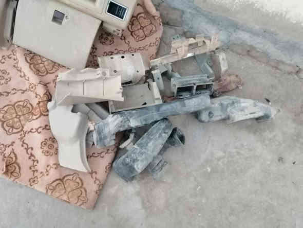 سلام عليكم غراض كنو 2006 فقط تقليفه ب80/ بيبان اربعه كاملات ب200 /دشبول كامل  ب175/ عدادات شرط شقل ب75/ ظفيره كامله من الدشبول الفيوزات ب125 المكان بناصريه الاصلاح رقم ***********
