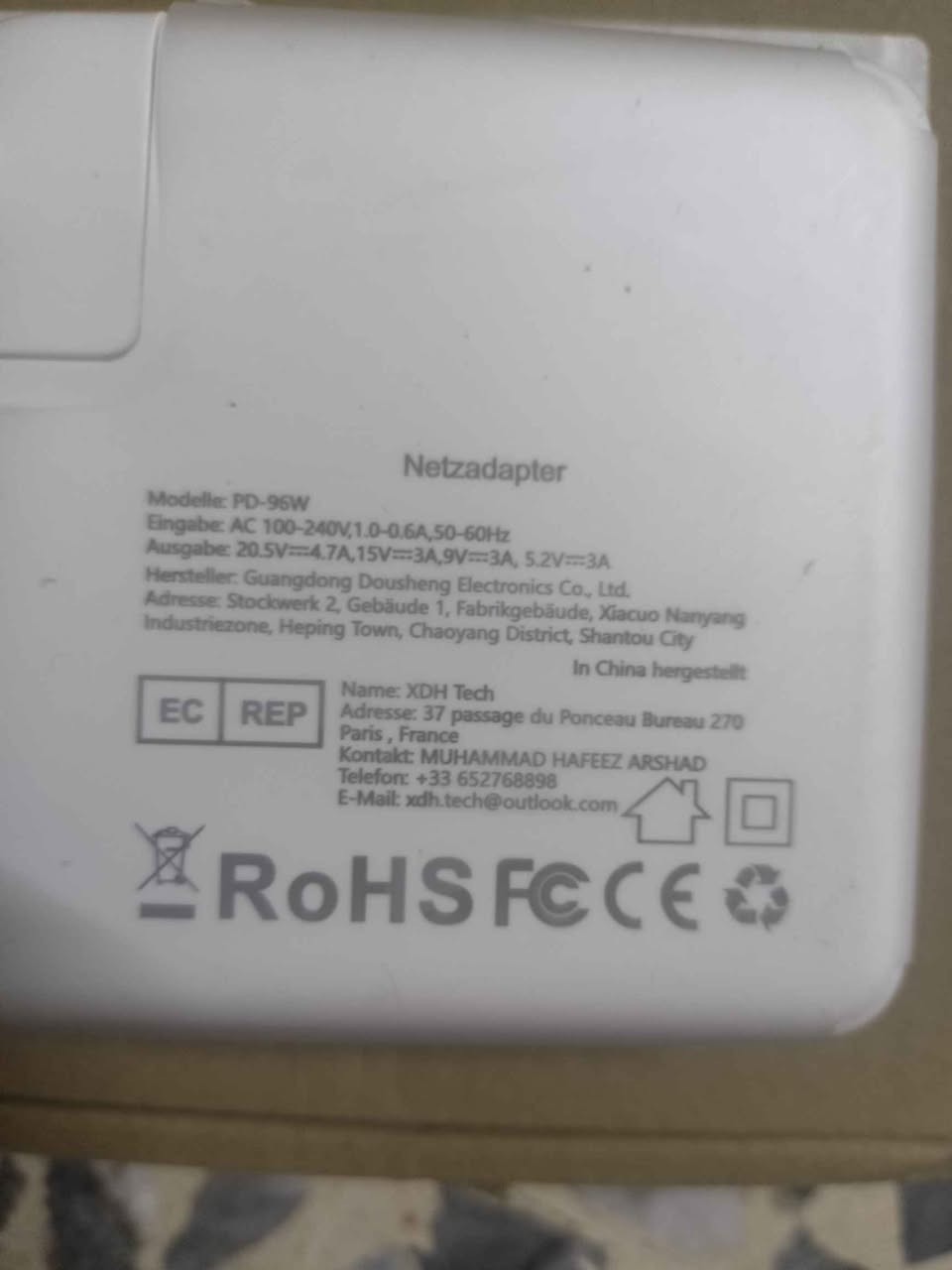 شاحنة ماك بوك 96 واط تايب سي ....
MacBook Pro Charger 96W ....

USB-C to MagSafe 3 

شاحنة كوبي ولكن تعمل بكفاءة عالية لاجهزة الماك بوك بكل انواعها .. 

تشحن كيبل تايب سي ..
وكيبل USB-C to MagSafe 3

جديدة غير مستخدمة..

السعر 65 الف دينار والتوصيل موجود لكل محافظات العراق.. موصل, نينوى


**إذا كنت صاحب هذا الإعلان وتريد حذفه لأي سبب، رجاءا أرسل رسالة إلى الدعم الفني**