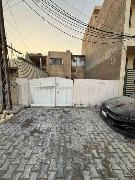 يعلن مكتب ركن الباديه للالعقارات عن بيع دار مساحه 154متر واجه 6 متر الموقع بغداد الجديده شارع المسبح قرب روظه المقدام الاستفسار الاتصال على الرقم واتساب *********** مكتب ركن الباديه للالعقارات
