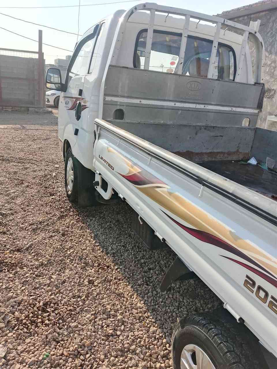 سلام عليكم كيه معروضة للبيع موديل 2014رقم واسط سنويه ل 28 سياره بسمي تحويل مباشر مكفوله كفاله عامه تخم تاير جديد تبريد ويا سويج سياره جديده معنه كلمه مكفوله كفاله عامه سعر سياره 98بيها مجال شي بسيط عنوان سياره واسط رقم صاحب سياره موجود يمك     ***********
