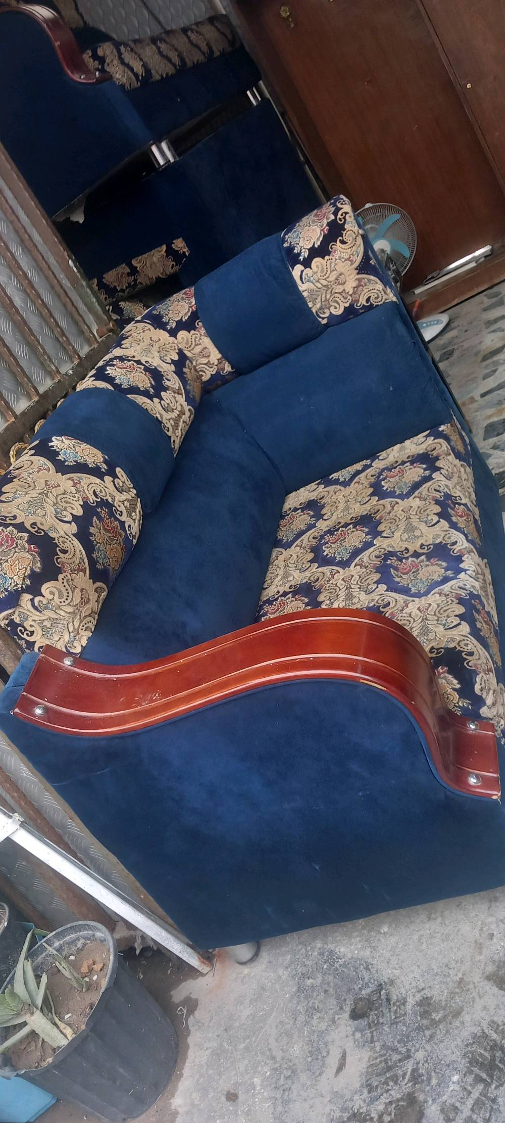 تخم ١٠ مقاعد نضيف خشب تسكام
 بغداد الكماليه 📍
#غراض_منزليه