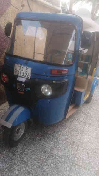 السلام عليكم شباب تكتك20رقم وسنوية تحويل ثاني يوم تكتك خير من الله مثل ماواضحة يمك بصور عنون الكمالية شارع مرطبات مشمشةرقم***********
سعر6250
