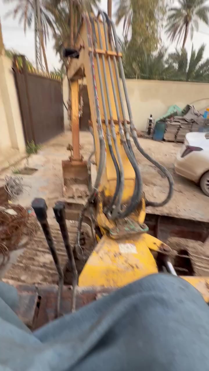 السلام عليكم للبيع كابوته  رقم سليمانيه شغاله وجاهزه سعرها ٧٥ ورقه وبيها مجال بسيط مكانها كربلاء طوريج ***********
