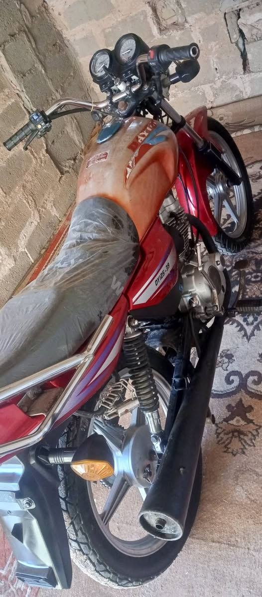 دايون للبيع 2018كلك بيها بليته ورقم شاصي مكينه مكفوله كهربايات كلها شغاله رونات هورن اشاير كلها شغله متصرف عليها ربع تايرات جوبلس ماناقصه برقي سعر 550وبي مجال  مكاني كربلاء مفرك الرجيبه رقم ***********
