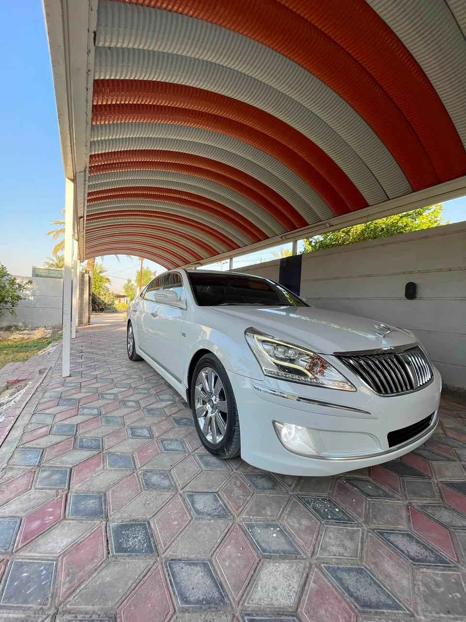 السلام عليكم للبيع
جنسز سنتنيال خليجي 2010   Vip
مكينه : 8 سلنتر 4600
فول مواصفات أعلى فئه Vip
مكينه تبديل جديد كير مكفولات 
خليجي انسى العطلات 
تحكم ستيرن 
جوبلس بس ملغي 
كشنات استيرن تدفئه تبريد 
مساج كشن 
بيبان شفط 
5 بصمات  
بيها بعد هواي مواصفات 
السياره بأسمي تحويل ثاني يوم 

مكان السياره حله بابل 
السعر 125  بيها مجال 

للأستفسار الاتصال ***********
