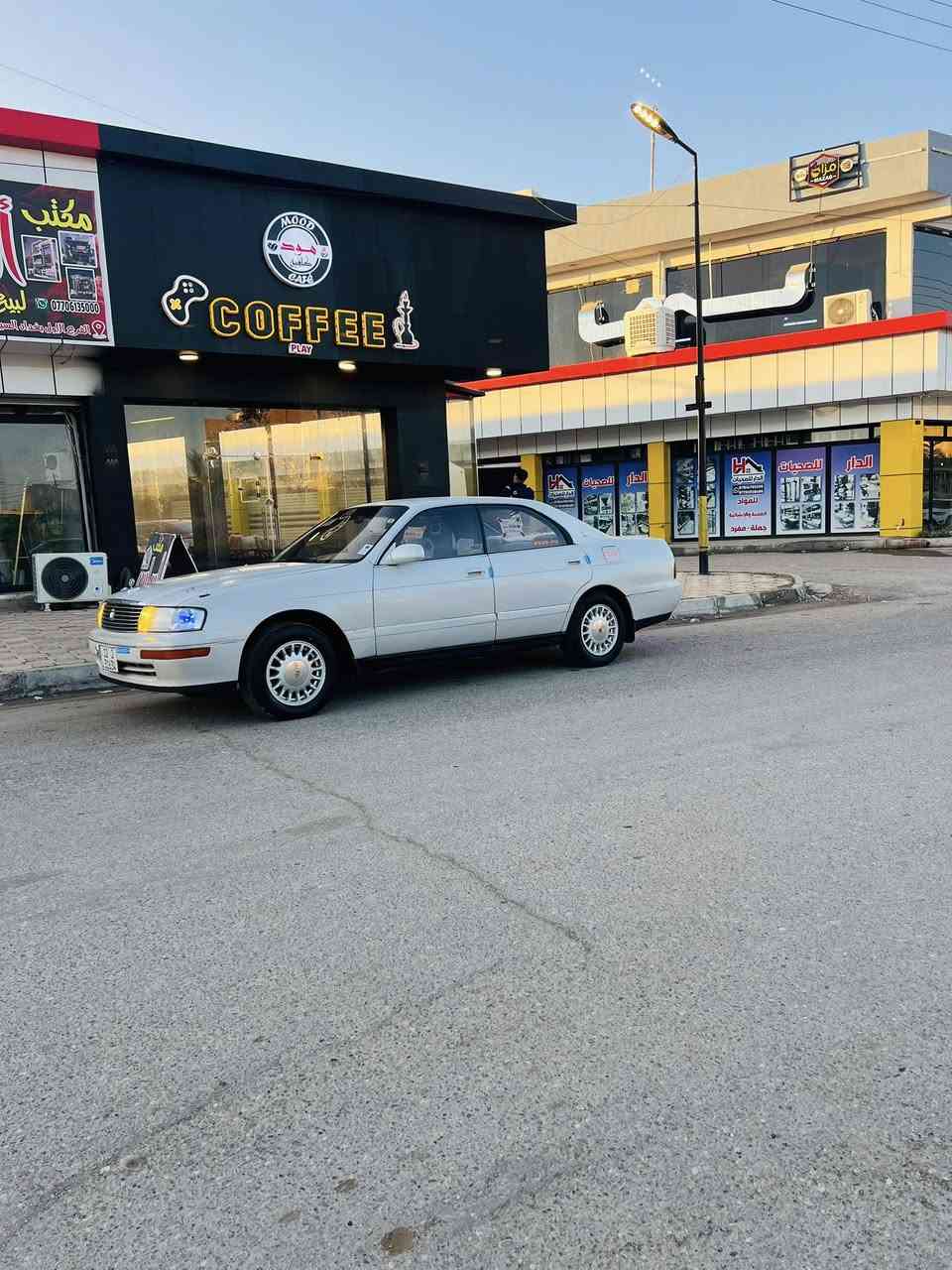 ‏بطة موديل 1992 رقم نينوي إنجليزي سنويه لل30وهزه جديده السيارة مكفولة من الكص والضربة والصبغ عادة قطعتين رش بدون د داخل كيرو محرك شرط جديد تخم تاير وصدر جديد السياره علا وضع الشركة ما ناقصها برقي السعر 63 وبيها مجال الشرا ي يتصل*********** مو شر لا يتصل
