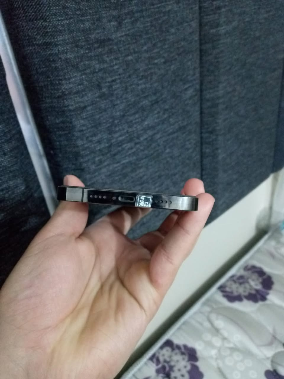 ايفون ١٣ برو ماكس جهاز كلش نضيف شخط مابي صحت البطاريه ٨٠ جهاز ستعمال شخصي كارتونه ضاع مني شاحنه موجوده السعر ٧٥٠ وبي مجال جهاز وين مايعجبك دك حاسبه وفحص رقمي *********** مكاني القرنه الشرش  عندك مراوس بايفون اراوس حسب القناعه
