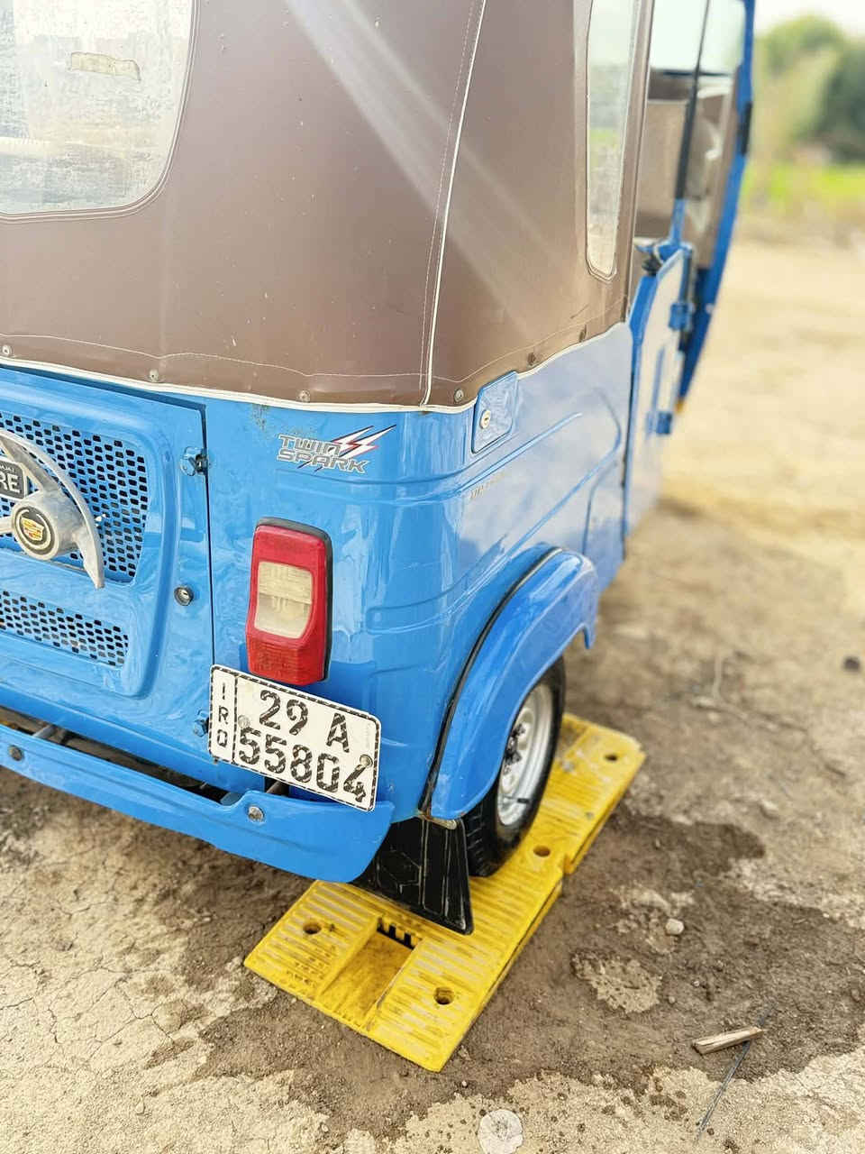 سلام عليكم تكتك للبيع موديل 22 شهر 12مضلع مكفوله كفاله عامه مكاني ناصرية خاص مقلق  مكلف بل نشر والله هاذه رقم راعيه ***********
