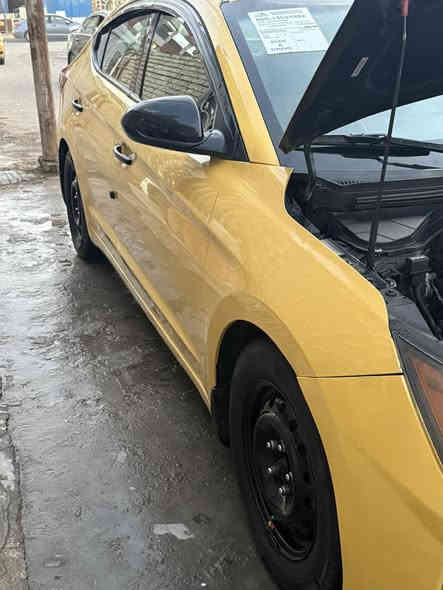 سلام عليكم لنترا موديل 2020 سياره فول مواصفات وخير من الله كير مكنيه كفاله سياره بسمي تحويل مباشر حادث مرفق مع سونار بدون يرباك مكاني مشتل غير متواجد ع نت رقم هاتف  السعر ١٤٩ وبيها مجال***********
