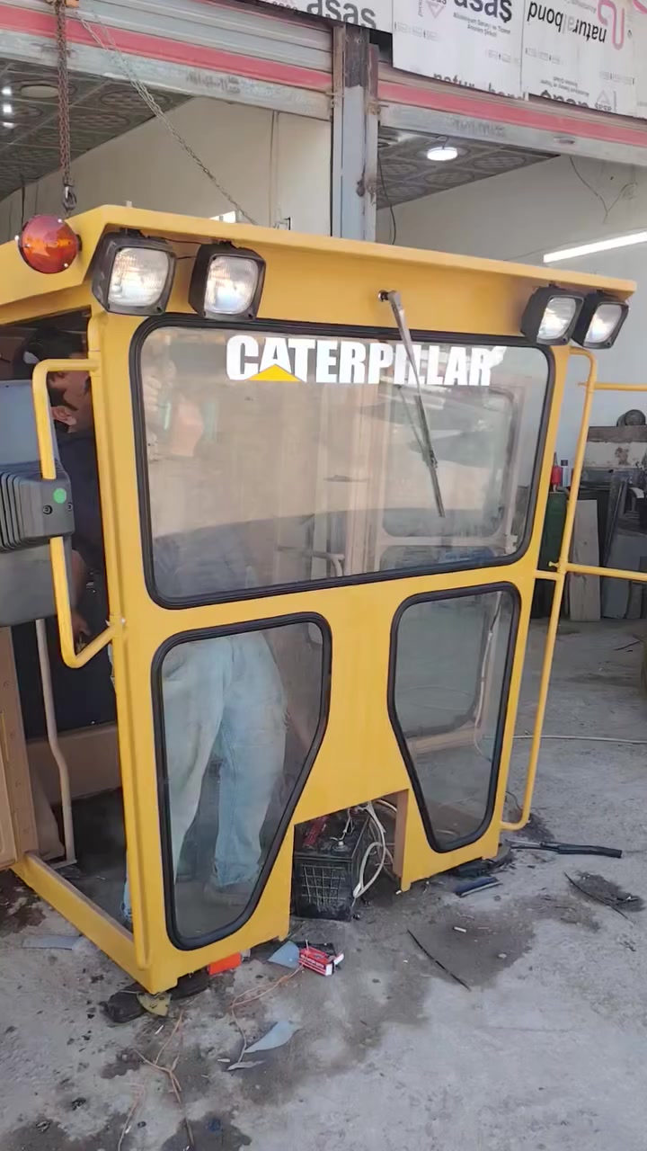 ***********
***********
