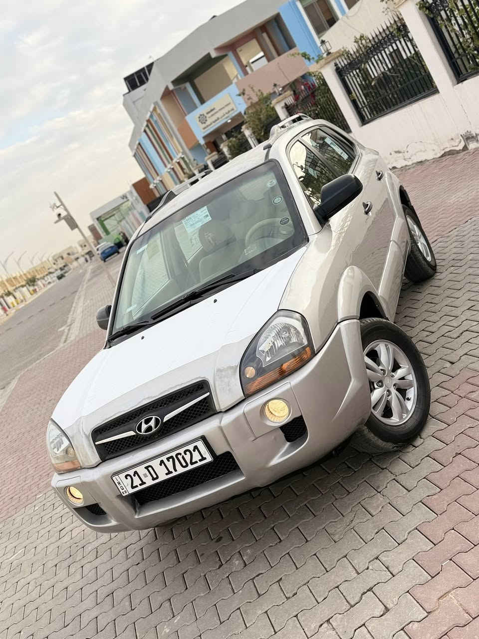 توسان 2009 (خليجي) لون رصاصي 
بسعر مناسب 113$ 
محرك دوش 2000 بدون عيب 
⬅️مكفولة كفالة عامة من الصبغ والبارد شرط الفحص وبيها سونار جديد 
كير/محرك/صدر/تخم تاير/تبريد ثلج/جاهزة 
رقم سليمانية دولي شرط التحويل والغرامات 
ماشيه 150 الف فقط 
السعر 113$ وبيها مجال بسيط 
العنوان:صلاح الدين/تكريت/القادسية 
***********
