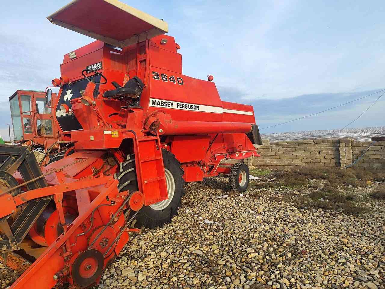 حاصدة فوركسن موديل ٩٩ وضع شركة رقم دولي طخم تايرات العنوان موصل السعر على الرقم ***********
 كورك ***********
