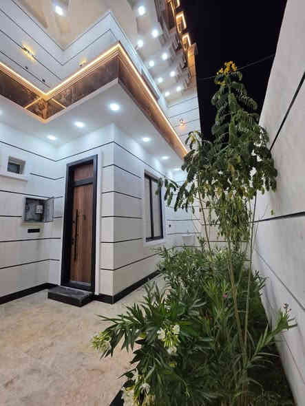 يالله سلام عليكم واسعد الله اوقاتكم
 ***********
الاعلان اليوم تحفه

دار سكن قاطين للبيع بناء 2025 
مو بيت عباره عن فيلا ماشاء الله 
يتكون من 6 غرف منام وديوان 

جنس العقار طابو ملك صرف زراعي بسم عراقي اصولي سند ٢٥

#المساحه200 متر 

يحتوي القاط الاول على غرف منام 2 كل غرفه بيها حمام 
و ديوان كبير
و مطبخ 
او مناور
و صاله و وصحيات داخلي وخارجي 
وگراج 
اما القاط الثاني يحتوي على غرف منام 4 اثنين منهن بيهن حمامات 
بلاضافه الى صاله وصحيات 

العنوان بصره أبي الخصيب البهادريه جهة الشط قريب  على سايدين داخل 
موقع راقي 😎 

جميع الخدمات متوفره ماء كهرباء شارع تبليط 10 متر 
شغل البيت كله درجة أولى

السعر 220 مليون  و بي مجال للشراي
للاستفسار تصل ***********
