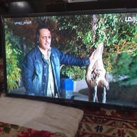 السلآم عليكم يوجد شاشات عدد أثنين حجم ٣٢وواحده حجم  ١٧ للبيع  (٠٧٧٠٩٨١...