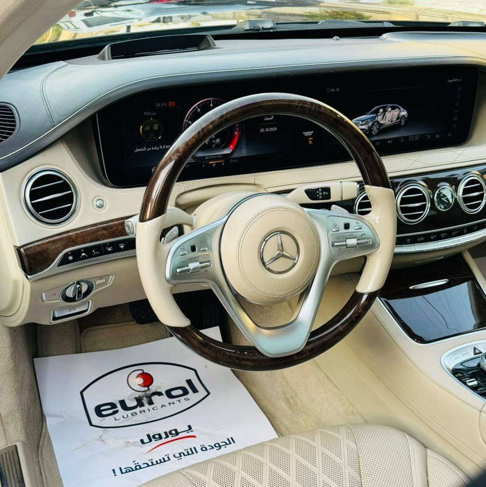 مرسيدس S560  موديل 2018 
مكينه 8 سلندر (5فصوص) بانوراما 
بصمه 
٥ بردات 
٤ كامرات 
حساسات 360
رادار امامي 
رادار جانبي
نقاط عمياء 
تحذير تصادم 
قياده أليه 
رؤيه ليليه 
داتا شو 
كشن تدفئه 
كشن تبريد 
ويل 20 
بدي AMG
شاشات خلفيه 
طبلات خلفيه 
ابواب شفط 
كشن مساج
كشن خلفي Vip مفصول 
داخل لد 64 لون 
ماشيه 89الف
بيها هوايه مواصفات معروفه بالمرسيدس
وارد المانيا ضمان دولي بدون حادث بدون ايرباك 
بيها فقط باب خلفي عكس سايق فقط رش(بدون فتح بدون تعديل بدون قطره معجون وع فحص)
كير محرك كهربائيات مكفولات ووملعوب بيهن
مكانها المنصور 
 رقم صاحب سيارة ***********
