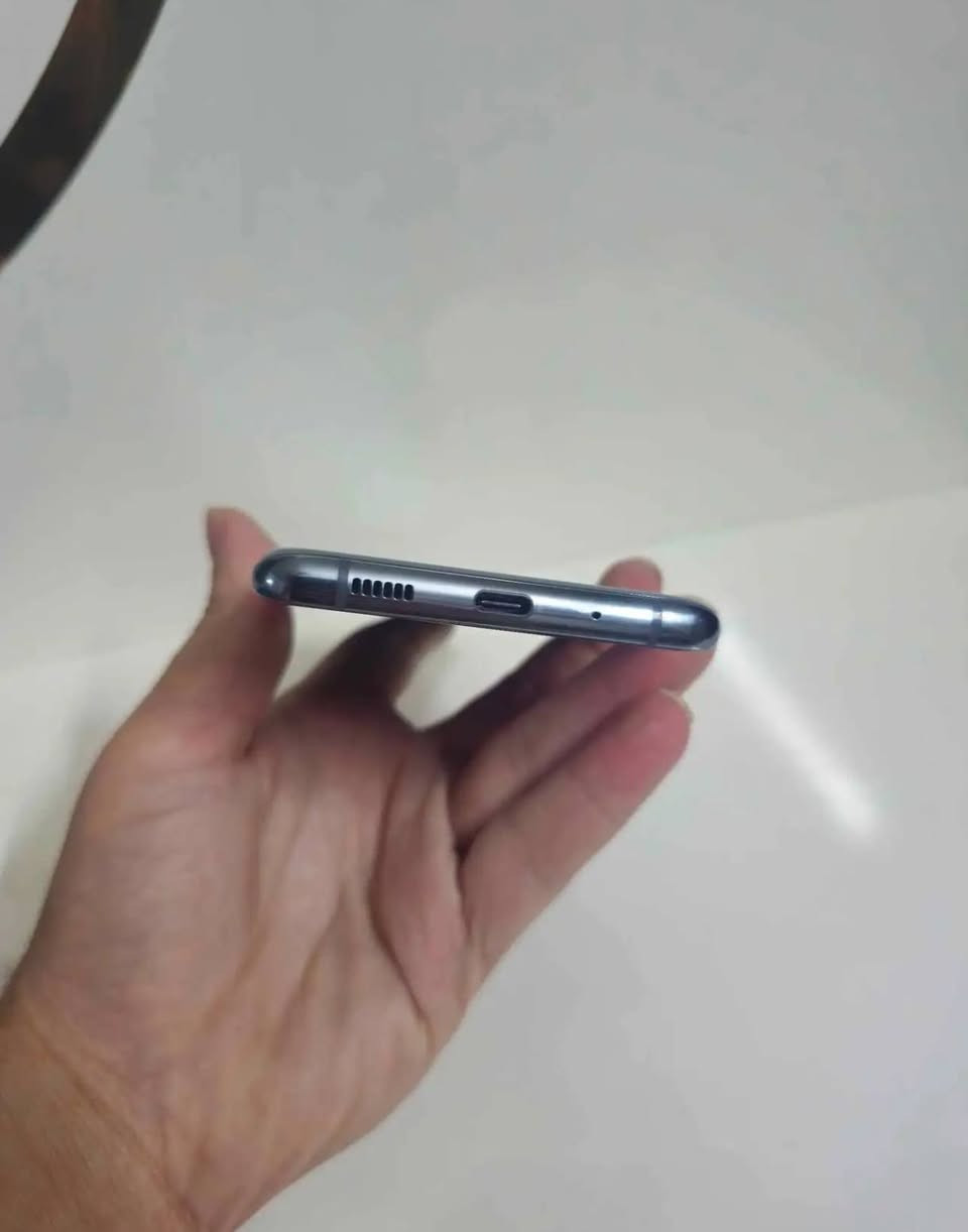 سامسونك S20 الترا
 شرق اوسط دبل شريحه ذاكره 128 رام 12 نضافه فول كلش نضيف بدون ملحقات اكرر بدون ملحقات للبيع  مكاني بغداد شراي طب خاص تعاليق ماجاوب لشراي يجي خاص بغداد, العراق


**إذا كنت صاحب هذا الإعلان وتريد حذفه لأي سبب، رجاءا أرسل رسالة إلى الدعم الفني**