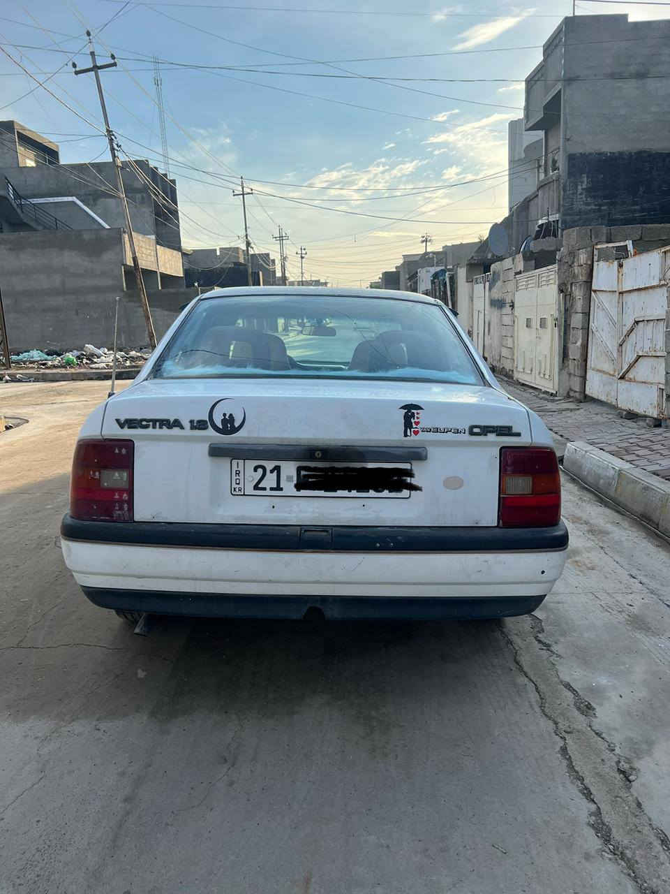 السلام عليكم أوبل فكتره 18سنويه جديد دفتر بانزين شرط التحويل السياره سعر 48وبي مجال ***********
