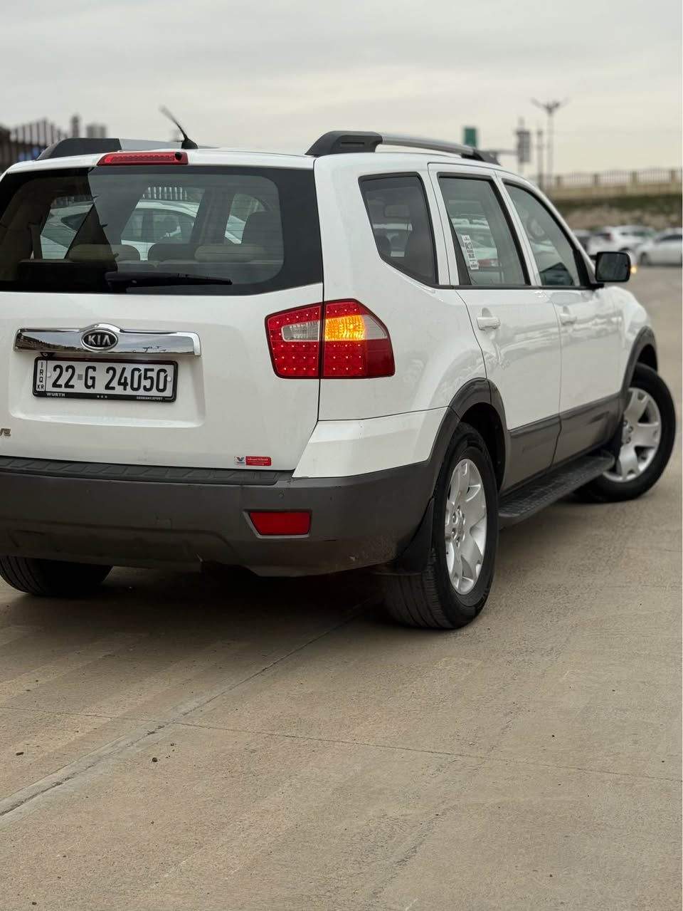 السلام عليكم. كيا مهاڤي .  2012. خليجي سياره نضيفه كلش بدون صبغ. بدون تعديل   بيها كم رصعه فقط. گير ومحرك بشرط ممفتوح  
المواصفات. 
كشنات 3 مقاعد 
تبريد 3 قطع 
داخل صاج 
سلايت  
شاشه ايباد 
حساسات خلفيه. 
كامره دواره. 
داخل صحراوي 
دوسه ترحيب 
بيها هوايه مواصفات. عنوان كركوك. 
***********
السعر 160. وبيها مجال كركوك, العراق
