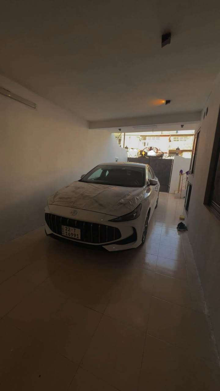 2025بەس یەک شوختی هەیە 6500kmرۆشتیە نرخ 122$
*********** Singapore
