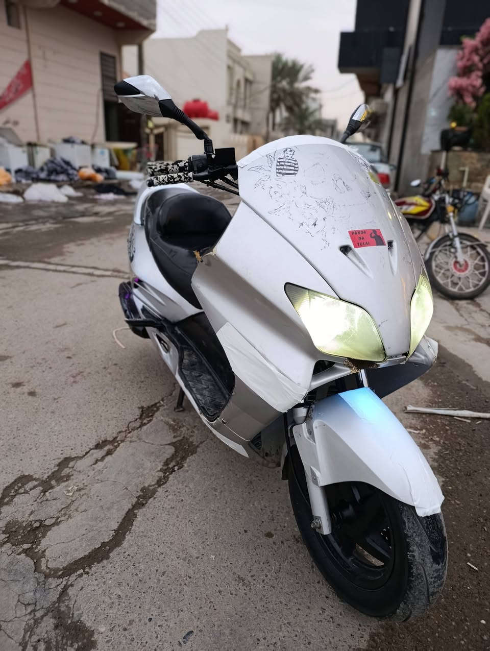 سلام عليكم دراجه فورد صفر 6 للبيع دراجه شرط مكفوله نشاط فول تجي وتفحص وتشوف بعينك كهرباياته كله شغاله ما ناقصة كلشي السعر 750 وبيه مجال الستفسار عليه هاذ الرقم ***********
