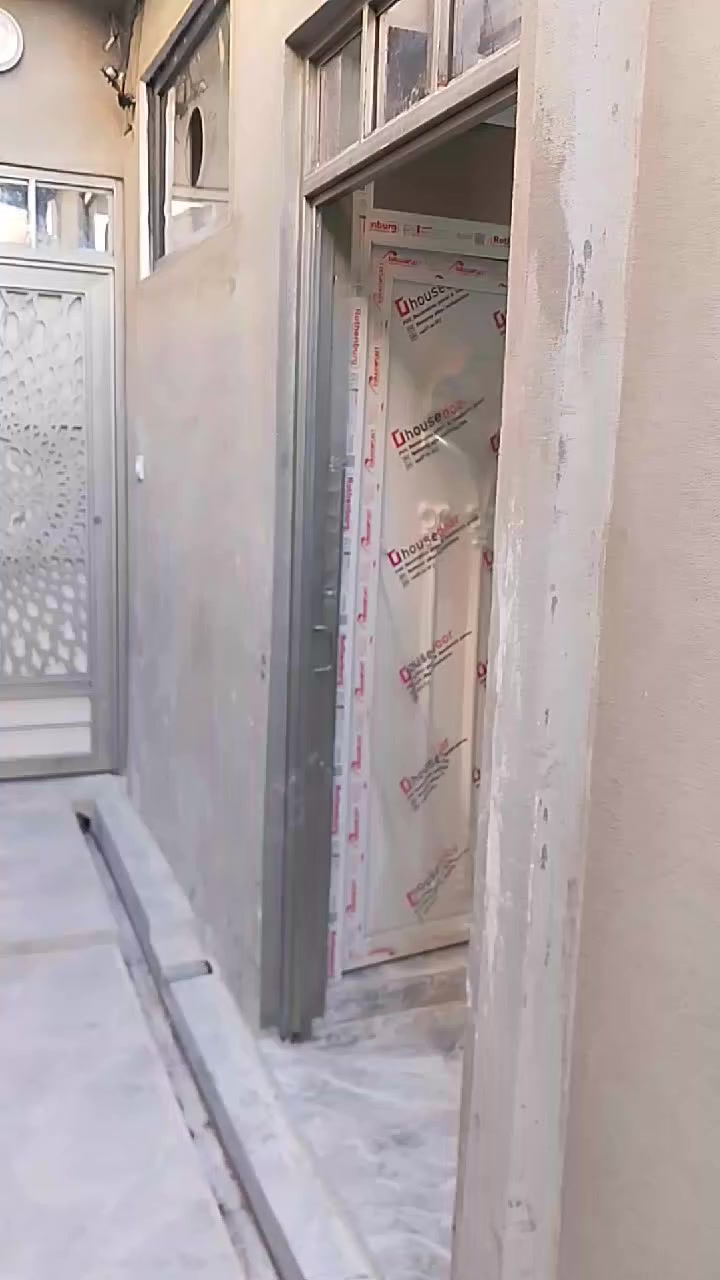 الدار للايجار شارع الفاروق قرب البان الشيخ البيت حديث ***********
