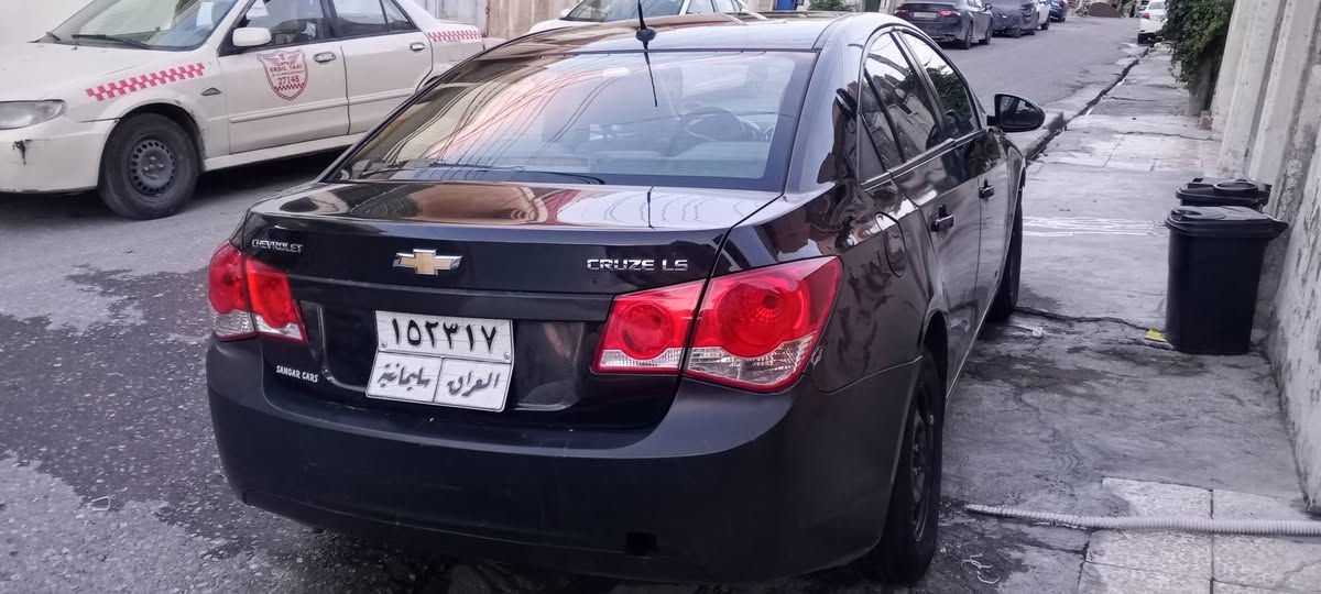 شۆفرلێت کروز مۆدیل 2013 مواسفات خلیجی فول تەنها سلایت نیە گێر و مەکینە و تەبرید و تەقەو رەقەی بەشەرت بۆیاغ تەنها دوو پارچەی هەیە پێش و پشتی کەپسە لێدرانی نیە سەیارەکە زۆر خاوێنە دینار مەسرەفی تێدا نیە رەقەم سلێمانی یە تحویل و وکالەی بەشەرت  غرامەی پێنج سەد هەزار لەسەرە دوای معاملە دەتدەمەوە سعڕ 59 وەرەقە و معاملە *********** كورك يان واستاب أربيل, العراق
