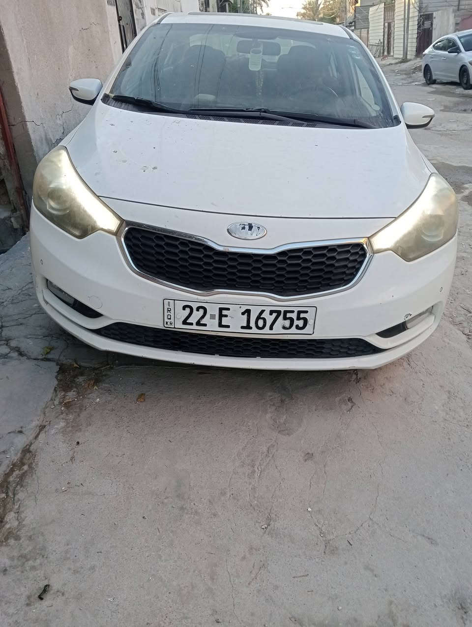 سيارة سيراتو خليجيه موديل 14فول مواصفات ما عده بصمه مري شفط اشاير بل مري تحكم ستيرن  شفتات بل ستيرن تخم تاير تبريد تدفئه قطعتين حساسات إمامي خالفي سنويه جديدة يدات نيكل السعر 126$ بيه مجال هاتف ***********
