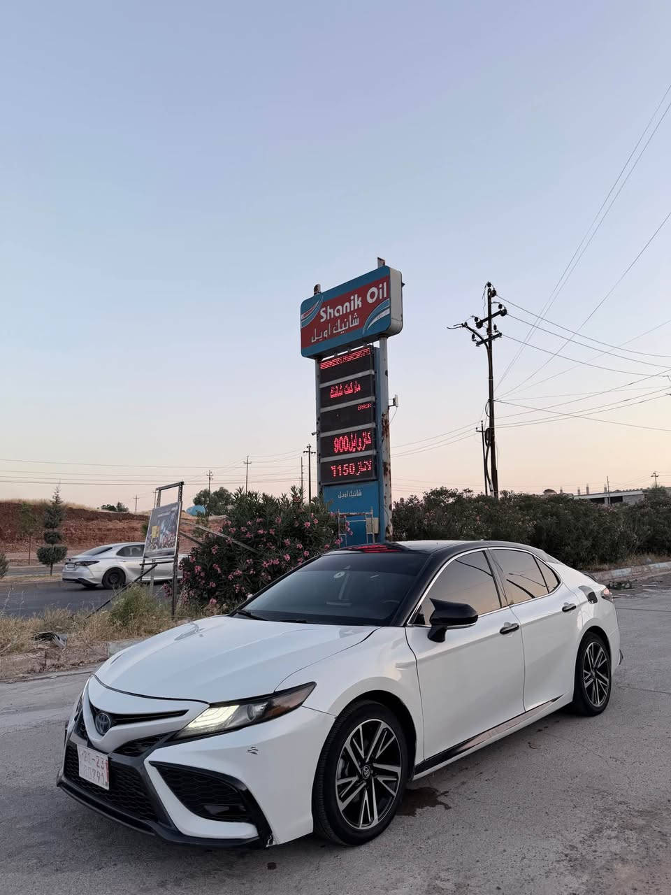 Toyota camry 2023 xle haybird 
***********
تویوتا کامری ٢٠٢٣ xle هایبرد فول فولە تەنها سیلاد نیە 
هایبردە پاتری بە شەرت ١٠٠٪ بولند جاملخ دەرکە سبوخە سەیارە رەفزی مرورە جاوەری دەبی تا رەقەم دەین خرامە هەموو شتەک بە شەرت کوشن جلد کارەبای هیتەر رادار خەتی جادا شاشەی گەورە دەژبول لید ١٢٥ هزار کیلومتر رویشتوە سخفی لسقەیە 
وەتسئاپ // *********** اكر, نينوى
