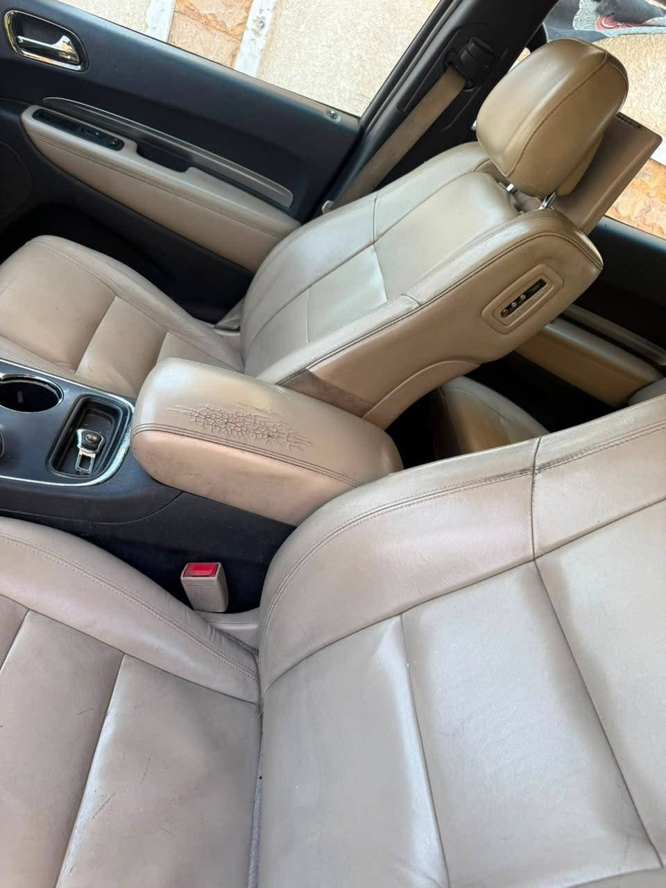 دورنكو خليجي 2019فول فول مواصفات 
3600 /  6 سلندر  GT
كشنات تدفئه
كشن السايق ذاكره ميموري خزن
فتحه بالسقف
شاشه جبيره
تبريد ثلاث قطع
داخل بيجي 
شاشات بالكشنات ابلادي
كشنات جلد
كير ماوس 
تدفئه بالستيرن 
رادارات
حساسات امامي خلفي 
كامره خلفيه 
شفتات ستيرن 
تشغيل عن بعد 
تخم تاير جديد كوماهو اصلي 
صدر جديد 
منضومه تبريد صيانه كامله 
منضومه وقود ادامه كامله 
تخم بلكات نوزلات جديد وكاله
السياره بيها عدة مكانات صبغ بدون حادث فقط صبغ البنيد محدث rt

هاتف ( *********** )
