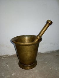 هاون • ١٧ سم • ٢٨ سم