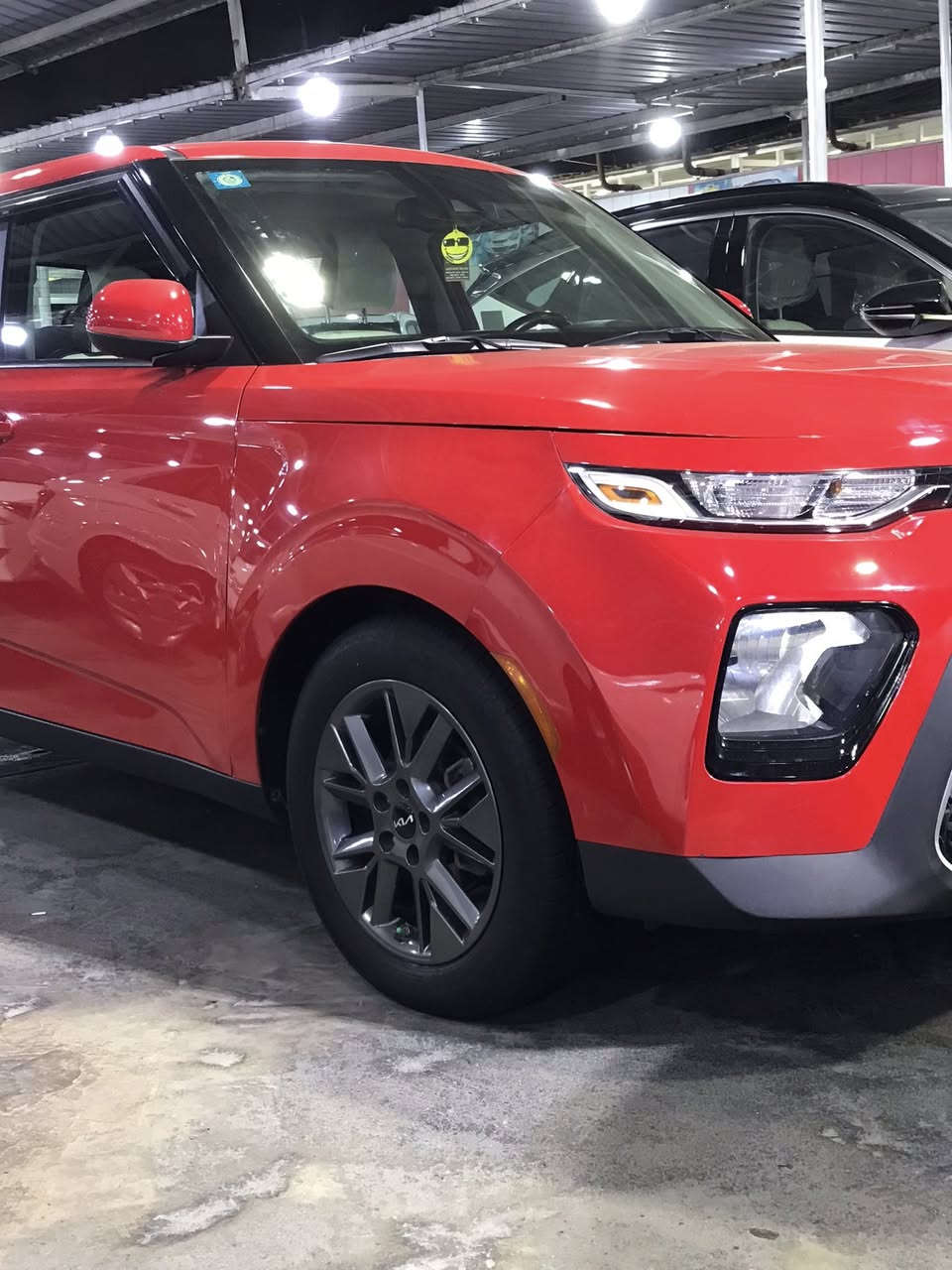 السلام عليكم (كيا صول2022) أمريكي

فول مواصفات

ماشية (67.000)وقابل للزيادة

فئة ال(ECO DYNAMICS) الاقتصادي 

1-رادارات جانبيه واماميه .

2-كاميرا خلفية دوارة.

3-شاشة حديثة.

4-بصمة تشغيل.

5-فتحة سقف.

6-توقف ذاتي.

7-مقعد كهربائي.

8-كشنات جلد ابيض.

9-تدفئة كشنات .

ومواصفات اخرى

رقم بغداد الجديد بدون صبغ حادثهه بامريكا ناشرة بالصور بدون دواخل 

سنوية جديدة  شرط تحويل ثاني يوم 

السعر (170)وبيهه مجال 

للاتصال :***********
