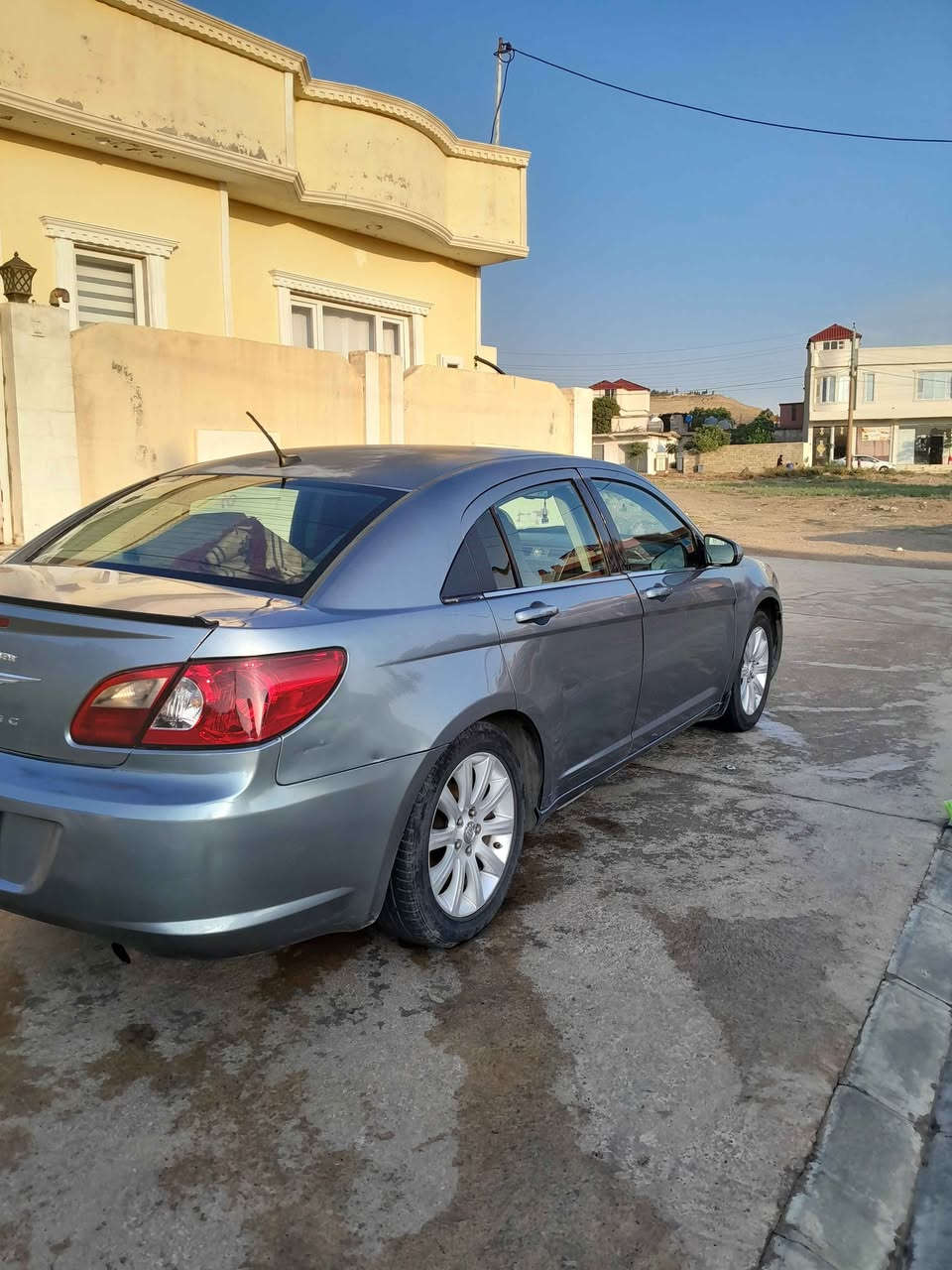 مودێل ٢٠١٠ 
رەنگ رساسی  غرامە ٣٥٠ دولار سەرن
گێر مکین شرت بێ عێب 
دووقتعە بجیک سبخ 
گێر توماتیک 
*********** زاخو, دهوك
