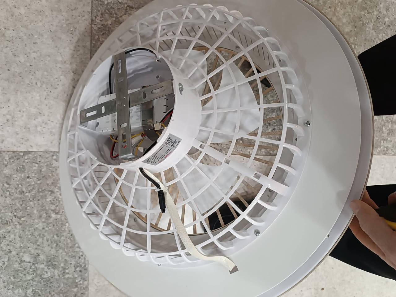 ليد مروحة سقف 
قياس 57 سنتيم


**إذا كنت صاحب هذا الإعلان وتريد حذفه لأي سبب، رجاءا أرسل رسالة إلى الدعم الفني**