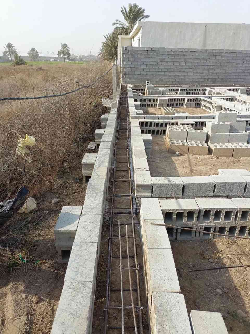 نشتغل رباطات تصفيط بلوك أو تسليح أو صب نجاره بيتونات صحيات خزانات تصليحات رفتات لبخ  دفن صب تنزيل للاتصال ***********
