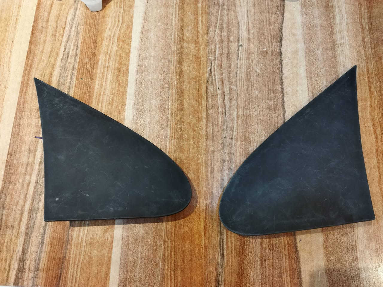 للبيع مثلث جاملغ امامي جهة سايق سعره 10  الف مكاني بغداد حي الجهاد واتساب ***********
