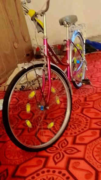 السلام عليكم بايسكل للبيع حجمه 27 المكان ميسان المجر الكبير السعر 130 بمجال رقم الهاتف ***********
