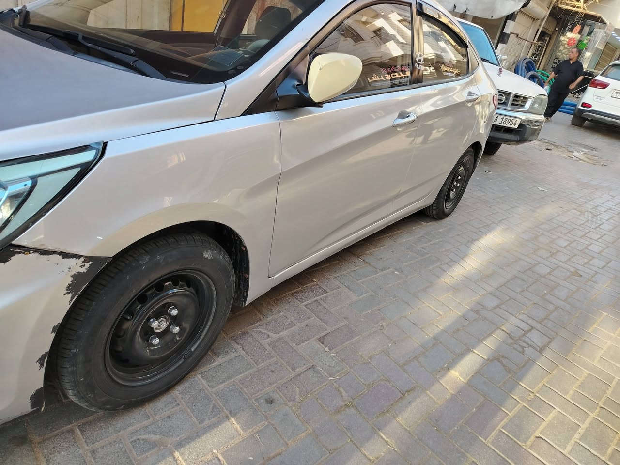 هونداي اكسنت خليجي مديل 16 1400
سيارة مال بيت. نظيفه امراوس مع الفرق 
***********
