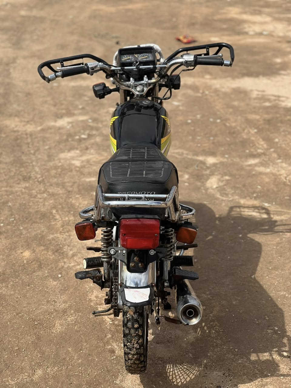 السلام عليكم مأطور تايكر للبيع شرط ما مفتوح نشاط فول شلعه فول السعر 500وبيه مجال قير متواجد خاص الشراي يتصل***********
