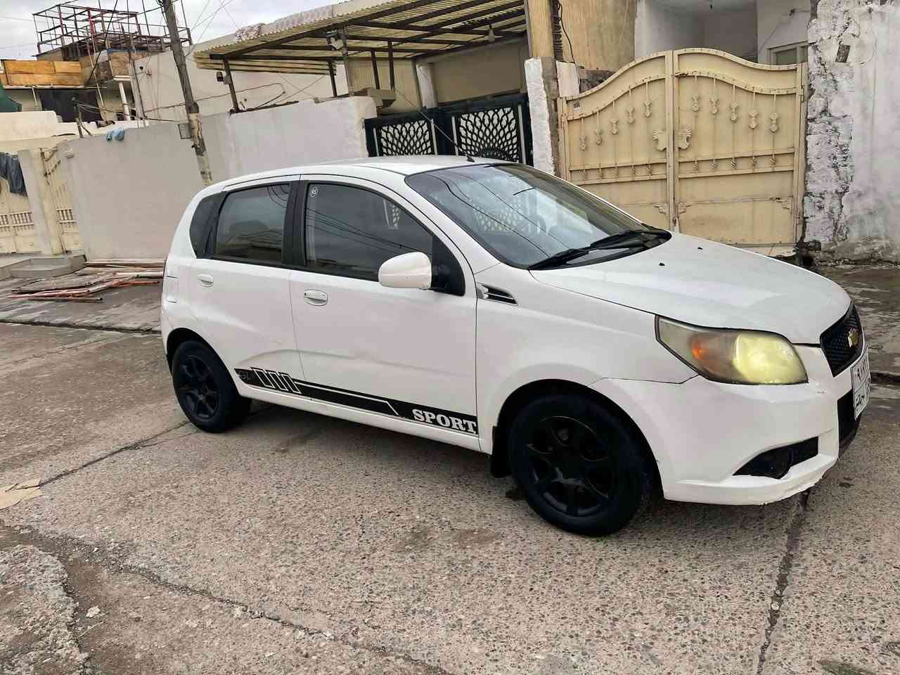 شوفليت افيؤ موديل 2009  كيرو مكينه ته بريد به شه رت  به ناو كردن به شه رت   سبوغ  ٤ بأرجى  هه يه. زور كم بيشى ليدرانى هه يه   بى ئيرباك   هه موو شتى به شه رت  سياره كا له هه وليره    غرام ٣٤٠ هه  زارى له سه ره  دواى محامل ده كه رينموه.  سعرى 55كمى مجال  زمارى موبيل *********** أربيل, العراق
