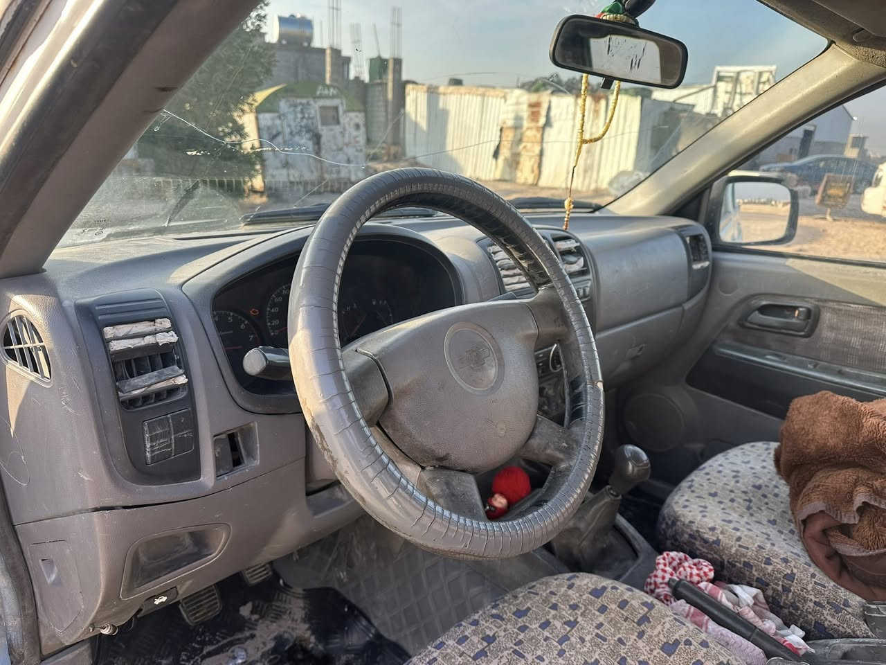 لوف 2005معامله كامله سعر 55وبيها مجال***********
