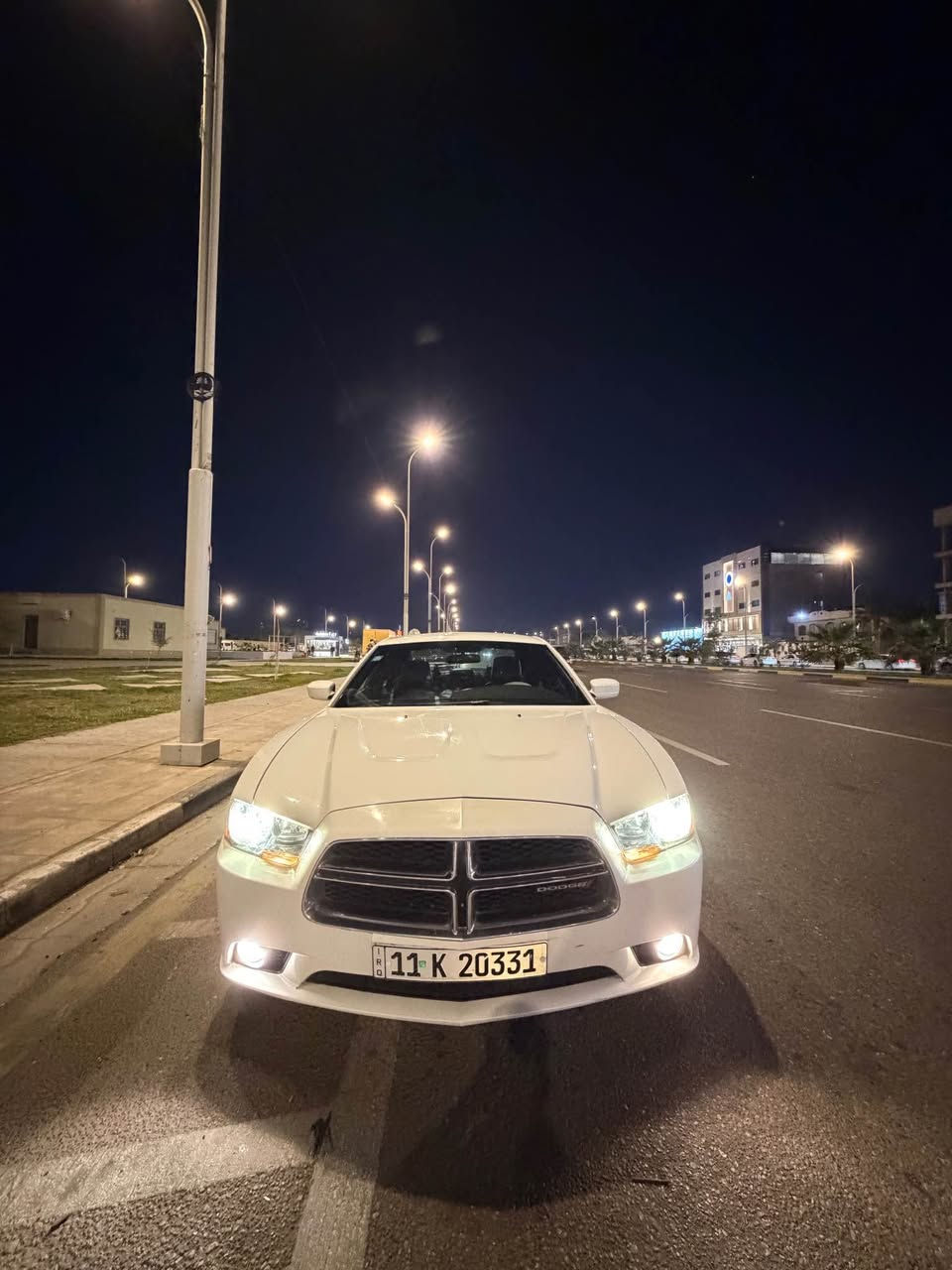 السلام عليكم جارجر 2013 كنديه كفاله عده جاملغ خلفي صبغ بدون ضربه ومعجون
بأسمي سنوية مامنتهيه رقم جديد 
مكان السياره البصره الاصمعي 
سعر السياره 173 ومجال بسيط 
*********** البصرة, العراق
