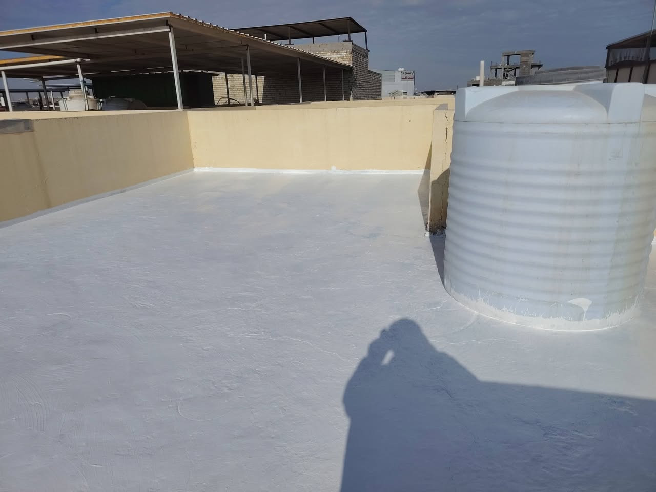 تصليح السطوح ب ماده ضد رطوبه و كذالك صباغ درجه اولى مدارس بيوت دوار حكوميه مكاني النجف لا اتواجد عل الفيس فقط واتس أو اتصال ***********
