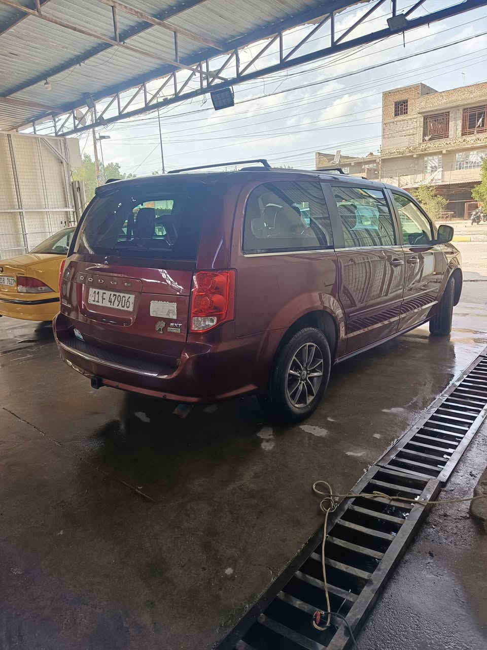 سلام عليكم دوج كرفان للبيع موديل ١٧سياره جديده sXT تبث قطع تبريد سياره جاهزه كشنات جلد بيان كهرباء كشن السائق كهرباء السعر ١٧٥قفل بدون عمله حادث خفيف انطيك رقم شاصي وكلب عله معرفتك حادثه جاملغ صفحت السائق ضربه بصيطه استفسار ***********
